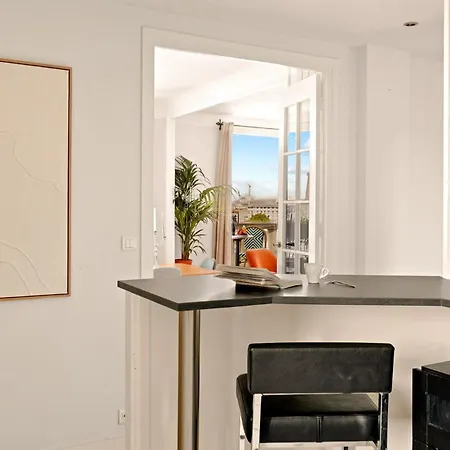 Apartament Kandinsky With Balcony *
